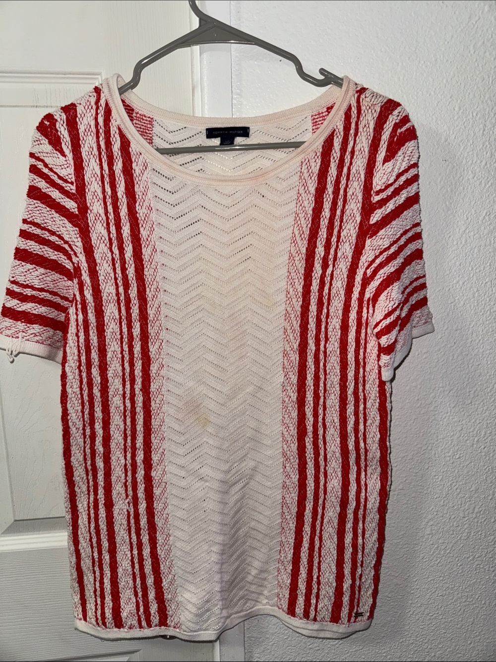 Tommy Hilfiger Red and White Short-Sleeve Chevron Knit Tee